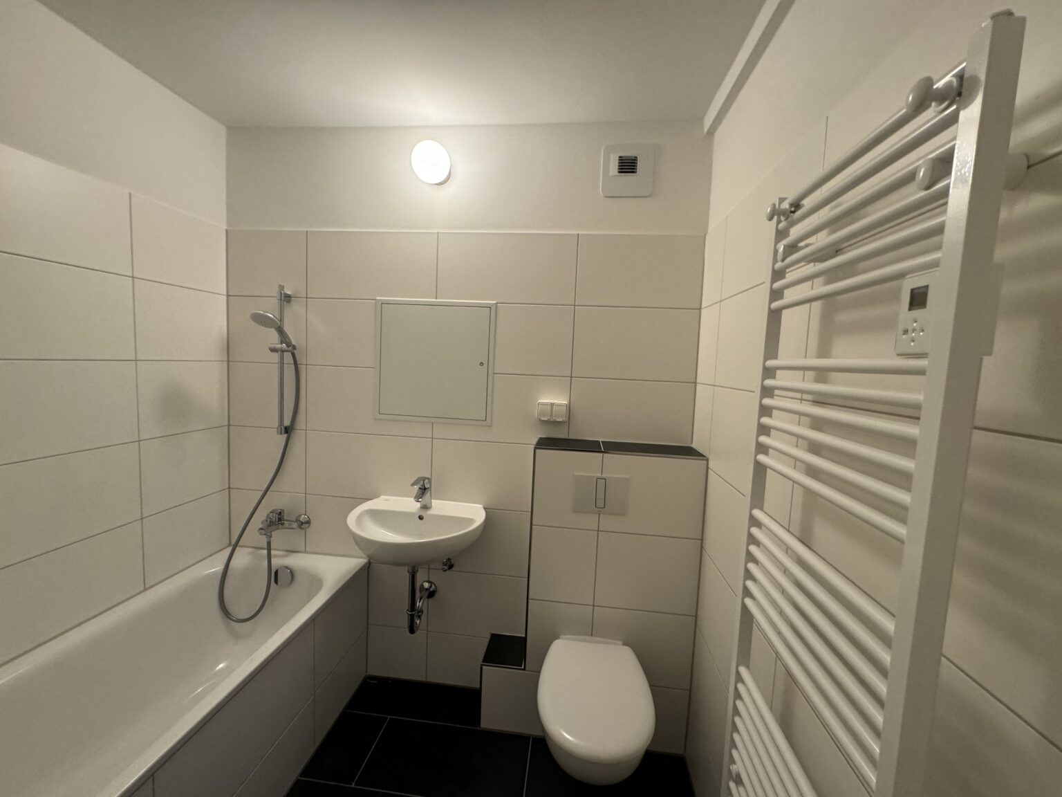 sanierung-mittelstrang-berlin-lichtenberg-bad-fertig